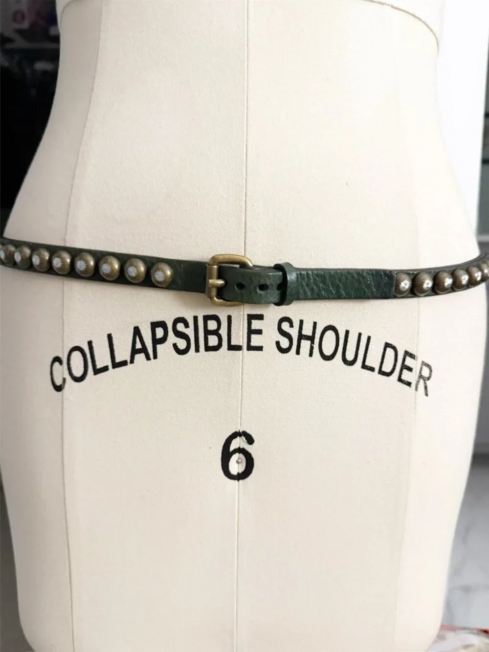 Ronald Pineau Skinny Green Brass Studded .75" Leather Belt M - Picture 4 of 5